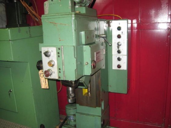 JOANNES T 16 螺纹攻丝机工作台