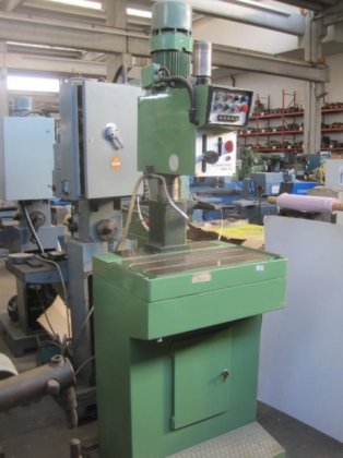 FAMUP MDR 16 螺纹攻丝机底座