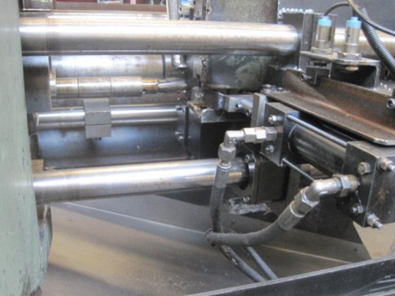 --- PB 耦合锣铣床