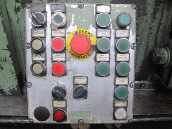 --- PB 耦合锣铣床