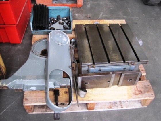 DECKEL KF 1 デジタル演算読み出し