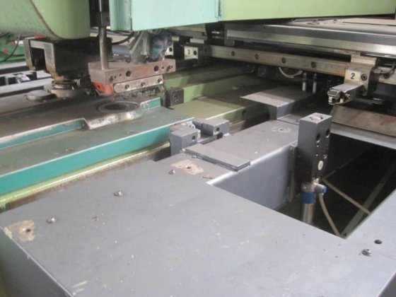 1983 TRUMPF TRUMATIC 225 液压冲床