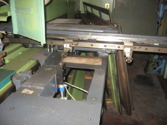 1983 TRUMPF TRUMATIC 225 液压冲床