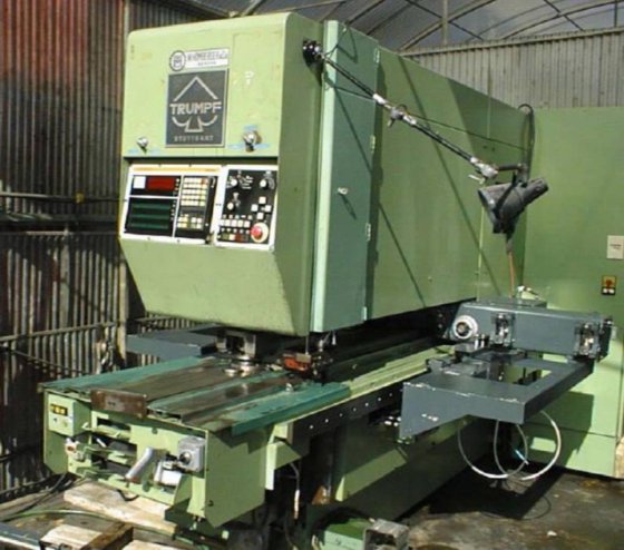 1983 TRUMPF TRUMATIC 225 液压冲床