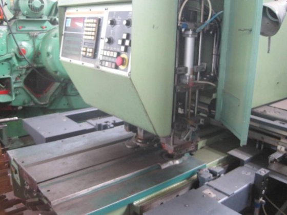 1983 TRUMPF TRUMATIC 225 液压冲床