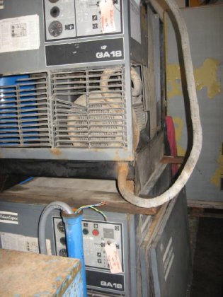 1994 ATLAS-COPCO GA 18 螺丝