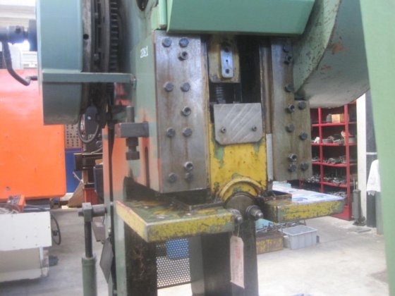 INVERPRESS TIAR/S 金属框架压力机