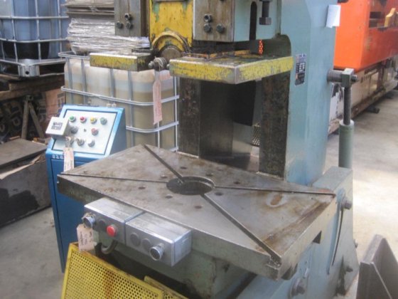 INVERPRESS TIAR/S 金属框架压力机