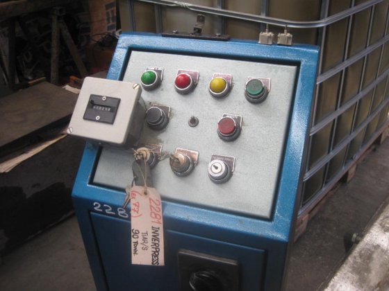 INVERPRESS TIAR/S 金属框架压力机