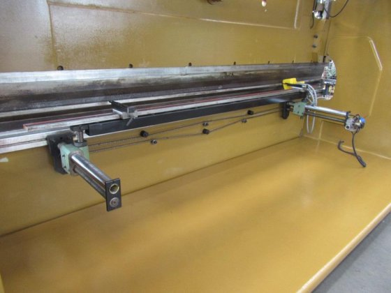 SOMO 250 T 液压冲弯机