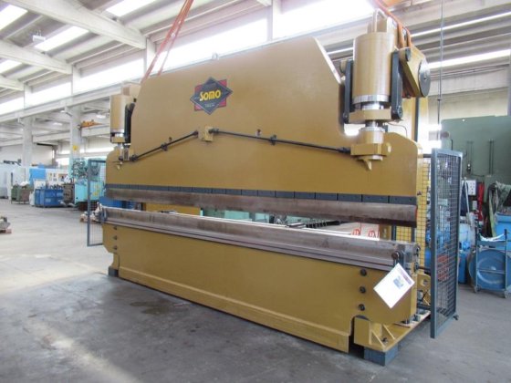 SOMO 250 T 液压冲弯机