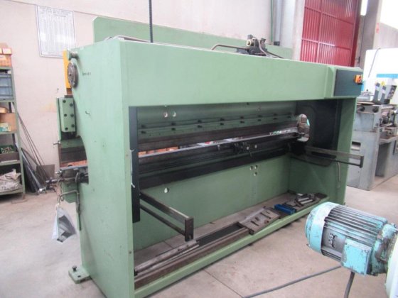 OMAG POL 3525 液压冲折机