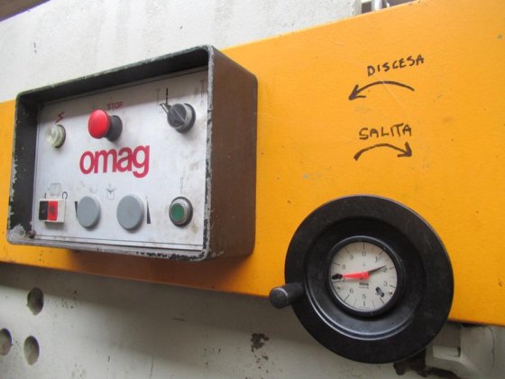 OMAG POL 3525 液压冲折机