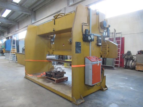 SOMO SP-80/41 液压冲弯机