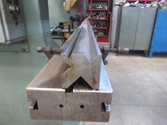 1984 STANKOIMPORT И 1330 A