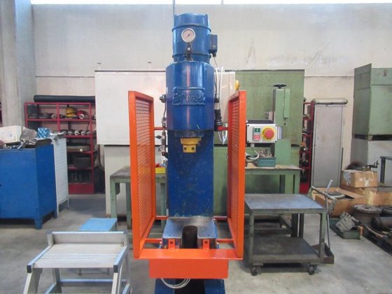 BROSI KTB 5 C-Frame 液压压力机