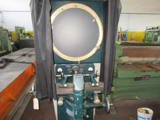 MICROTECNICA P 600 投影仪