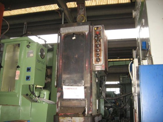 VARINELLI 1000 内部