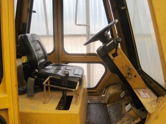 CATERPILLAR V 80 D 柴油