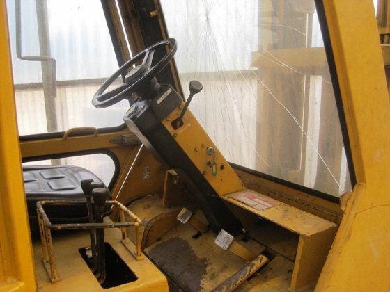 CATERPILLAR V 80 D 柴油