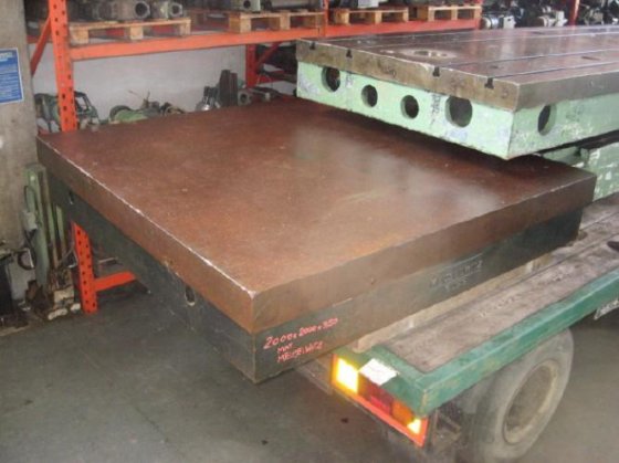 2000x2000 MAY MEUSELWITZ Cast iron