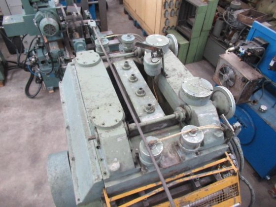 SARONNI 25 / 500 纠正机带托辊