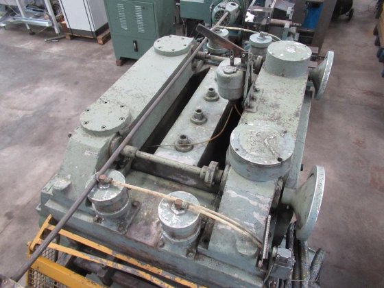 SARONNI 25 / 500 纠正机带托辊