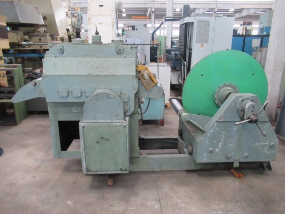 SARONNI 25 / 500 纠正机带托辊