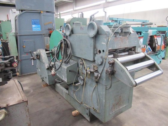 SARONNI 25 / 500 纠正机带托辊