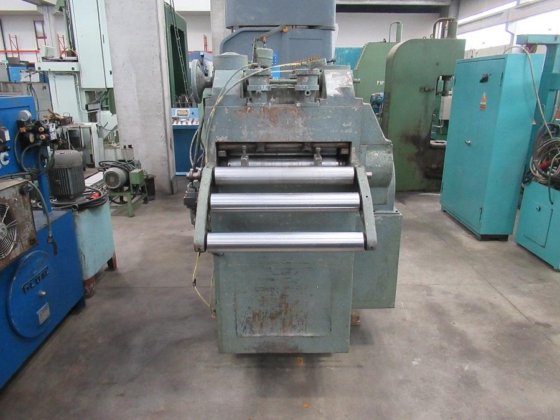 SARONNI 25 / 500 纠正机带托辊