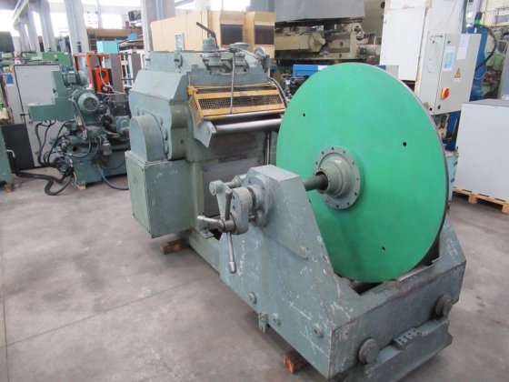 SARONNI 25 / 500 纠正机带托辊