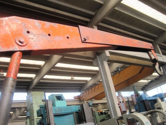 MAS - 台车式液压起重机