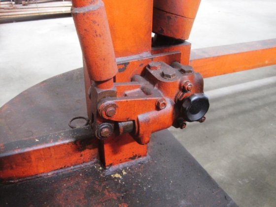 MAS - 台车式液压起重机