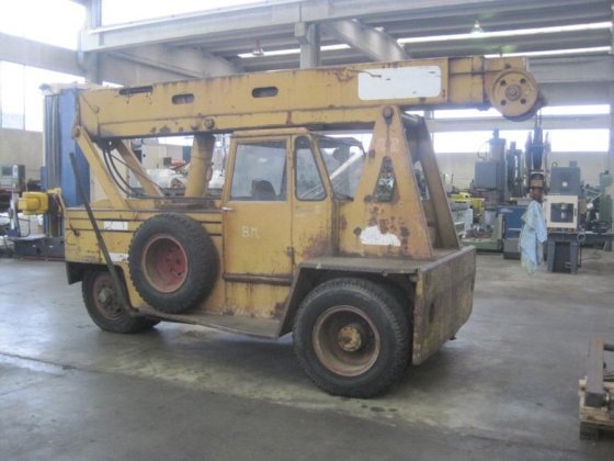 ORMIG 85 和式柴油起重机