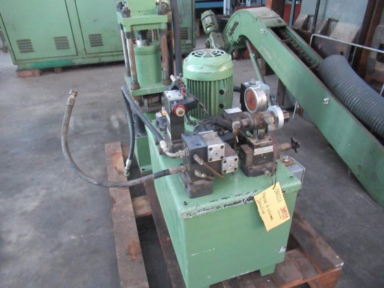 SASSI - 四本柱プレス