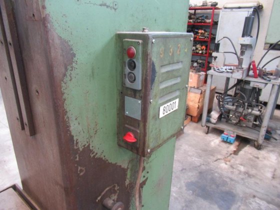 ウォルター・ネフ 6S40RZF C-フレーム油圧プレス