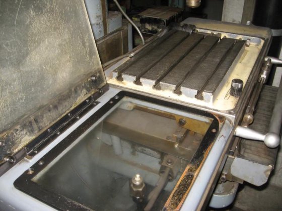 ACIERA 22 VA 金钻铣床