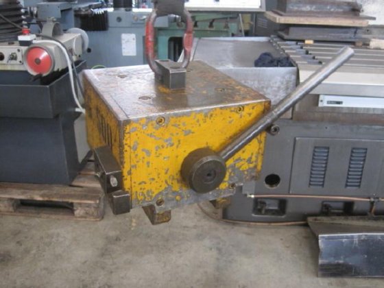 SRD 500 吊装磁铁