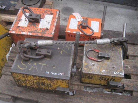 SRD 500 吊装磁铁