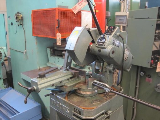 THOMAS 300 F 磨盘锯