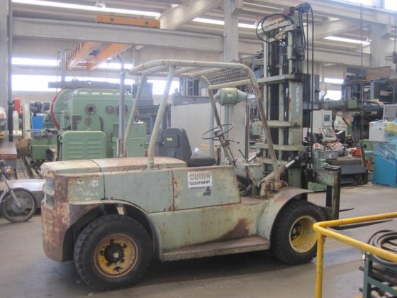 CLARK 50 ディーゼルリフトトラック