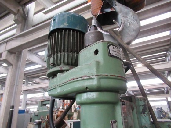 VIGEL UM 73 多轴攻丝机