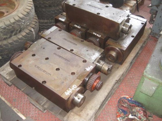 ユニタ・アレスアチャ? Boring unit