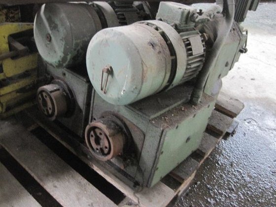 ユニタ・マシアーレ タッピングユニット