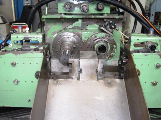 --- PB 耦合锣铣床