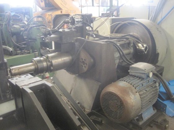 --- PB 耦合锣铣床