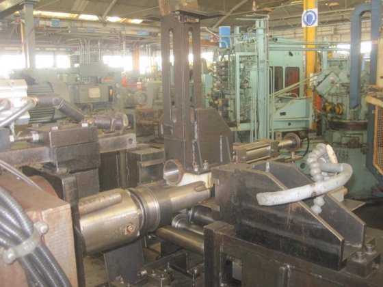 --- PB 耦合锣铣床