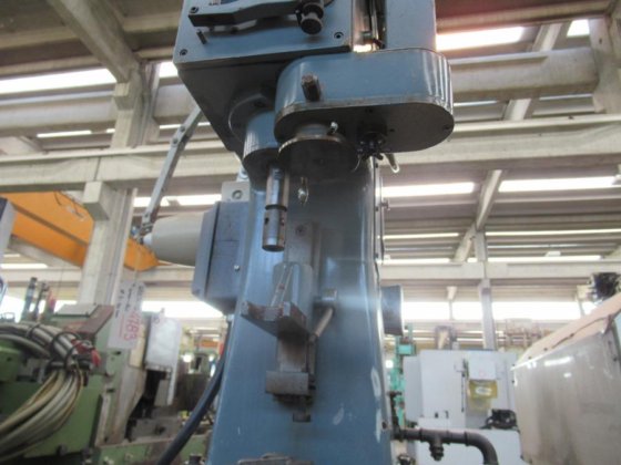 彼得·沃尔特斯 IL-12 垂直研磨机