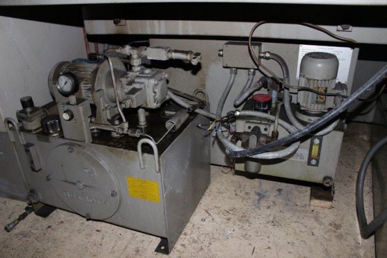 1993 TACCHELLA 1018 UM 数字读数