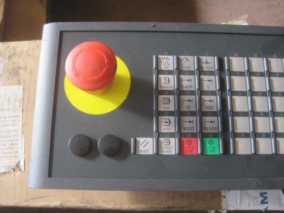 西门子 6FC5203-0AF22-1AA0 机器控制面板 SINUMERIK 840D